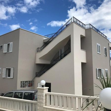 Apartment Lizzi. Trogir Zewnętrze zdjęcie