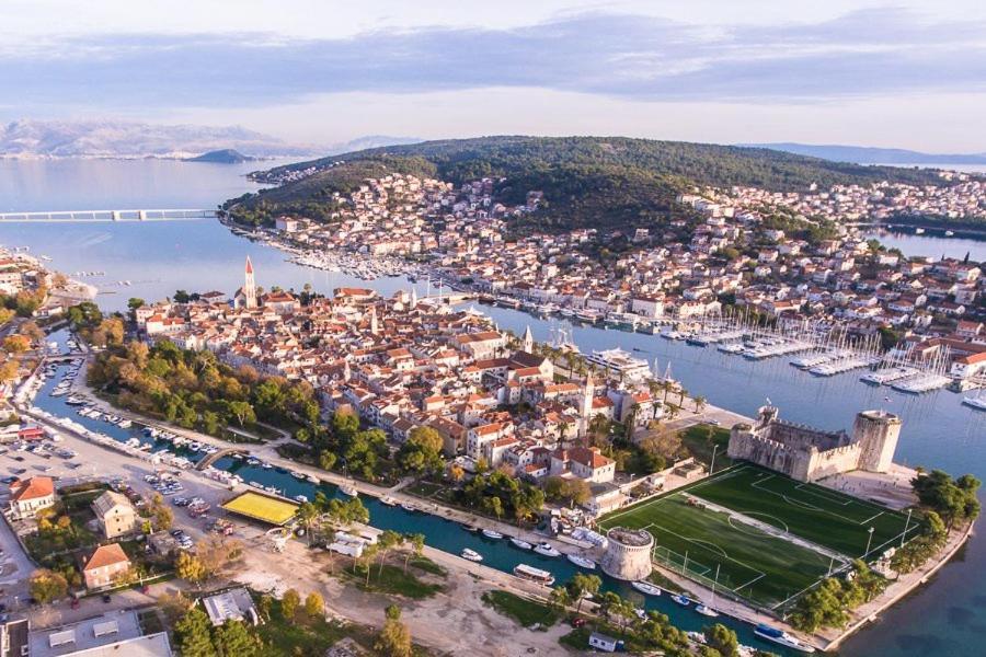 Apartment Lizzi. Trogir Zewnętrze zdjęcie