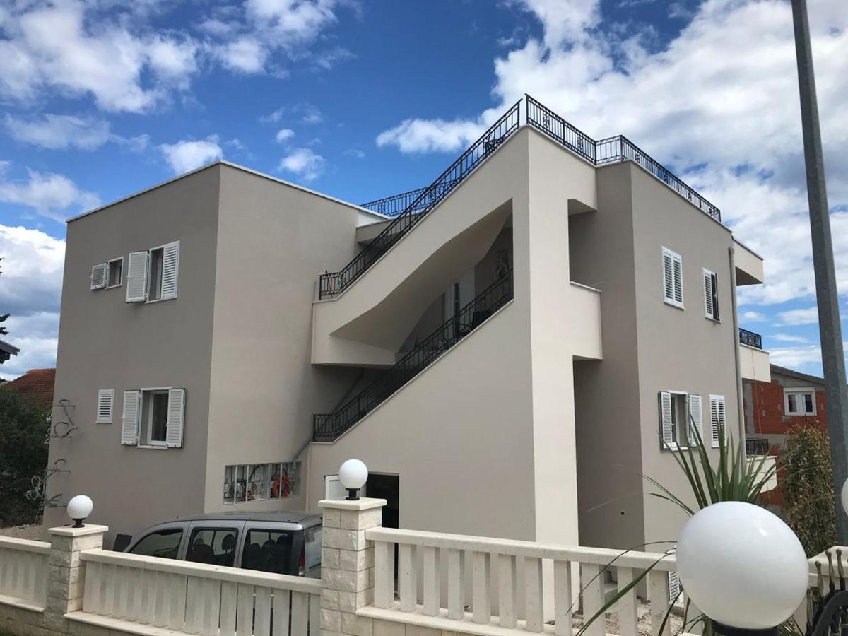 Apartment Lizzi. Trogir Zewnętrze zdjęcie