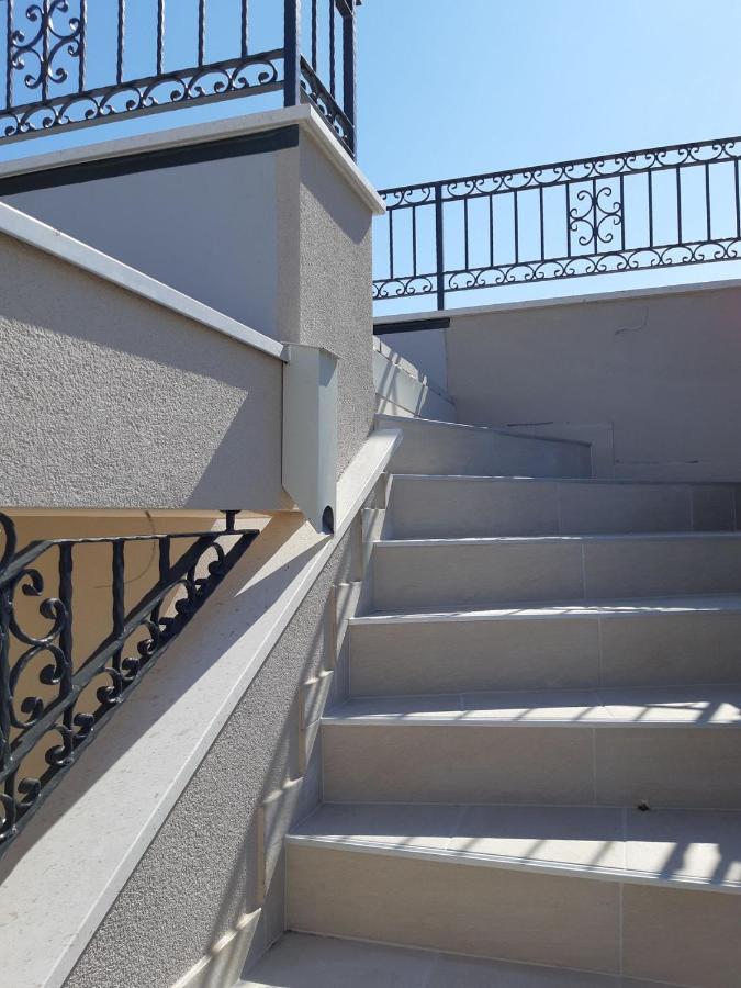 Apartment Lizzi. Trogir Zewnętrze zdjęcie